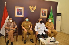 Diserahkan Wapres kepada Gubri, Riau Raih Penghargaan Provinsi Informatif